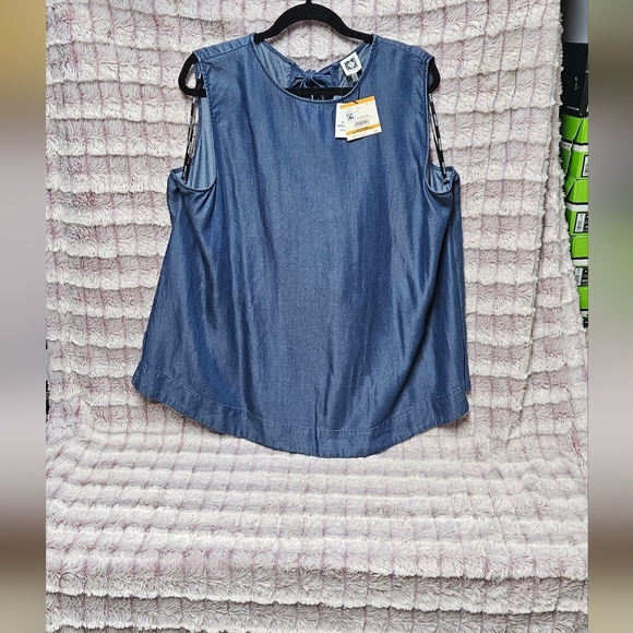 Anne Klein Tops - AK ➕️ Chambray Top
